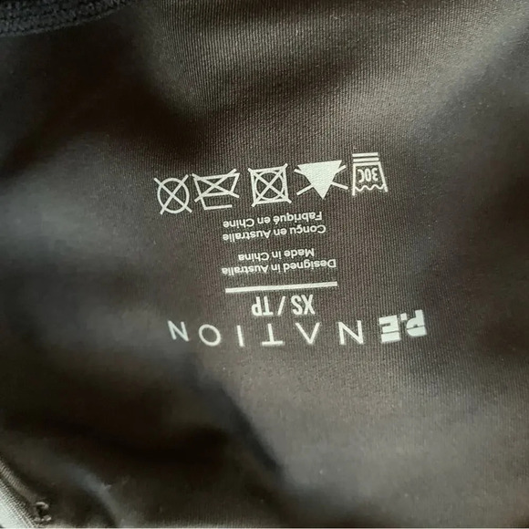 PE Nation Left Field Legging in Black Size XS - Picture 8 of 9